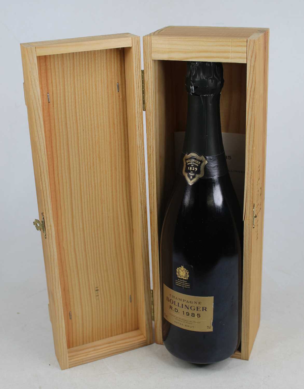 Lot 1209 - Bollinger R.D. extra brut champagne 1985, one...