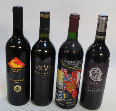 Lot 1045 - Mixed red wines, to include one bottle Château...
