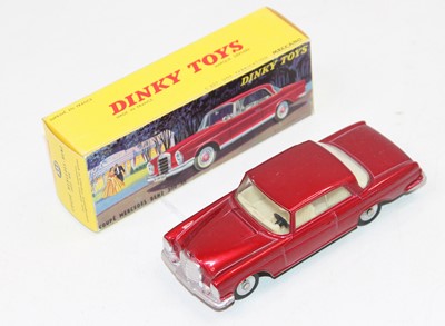 Lot 1892 - French Dinky Toys, 533 Mercedes Benz 300 SE,...