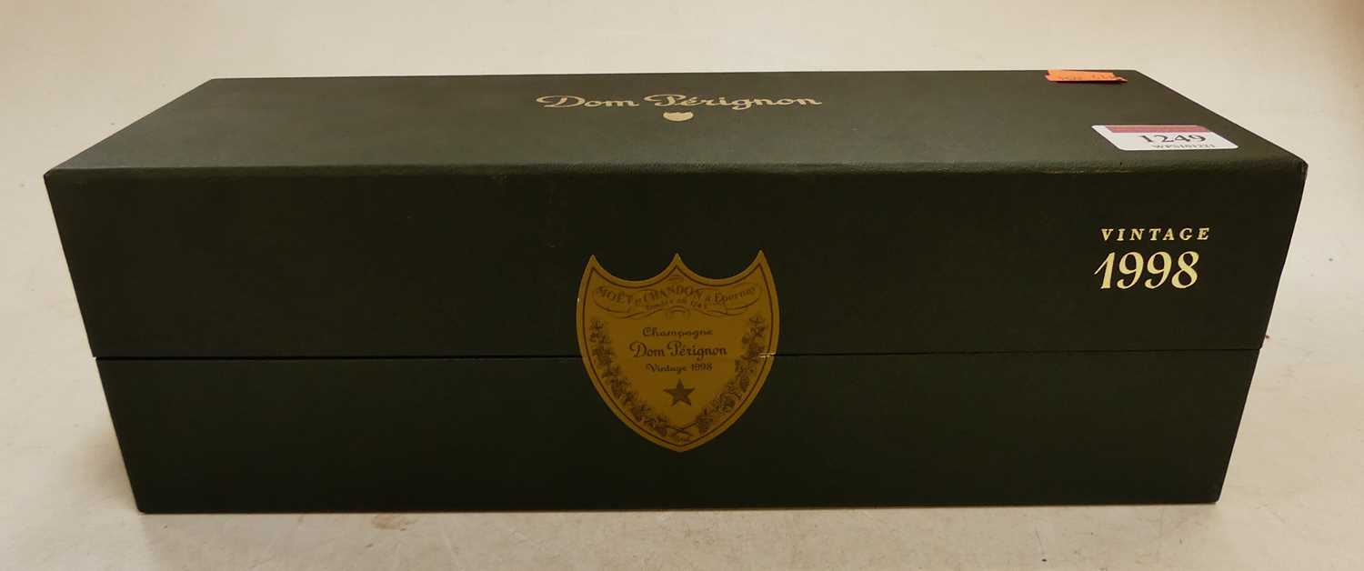 Lot 1249 - Moët & Chandon Dom Pérignon vintage champagne,...