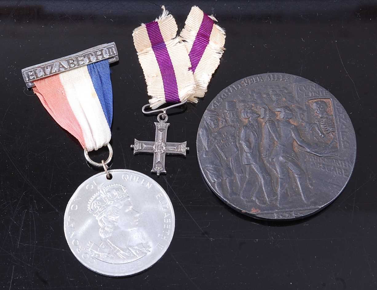 Lot 112 - A miniature Military Cross, together with a...