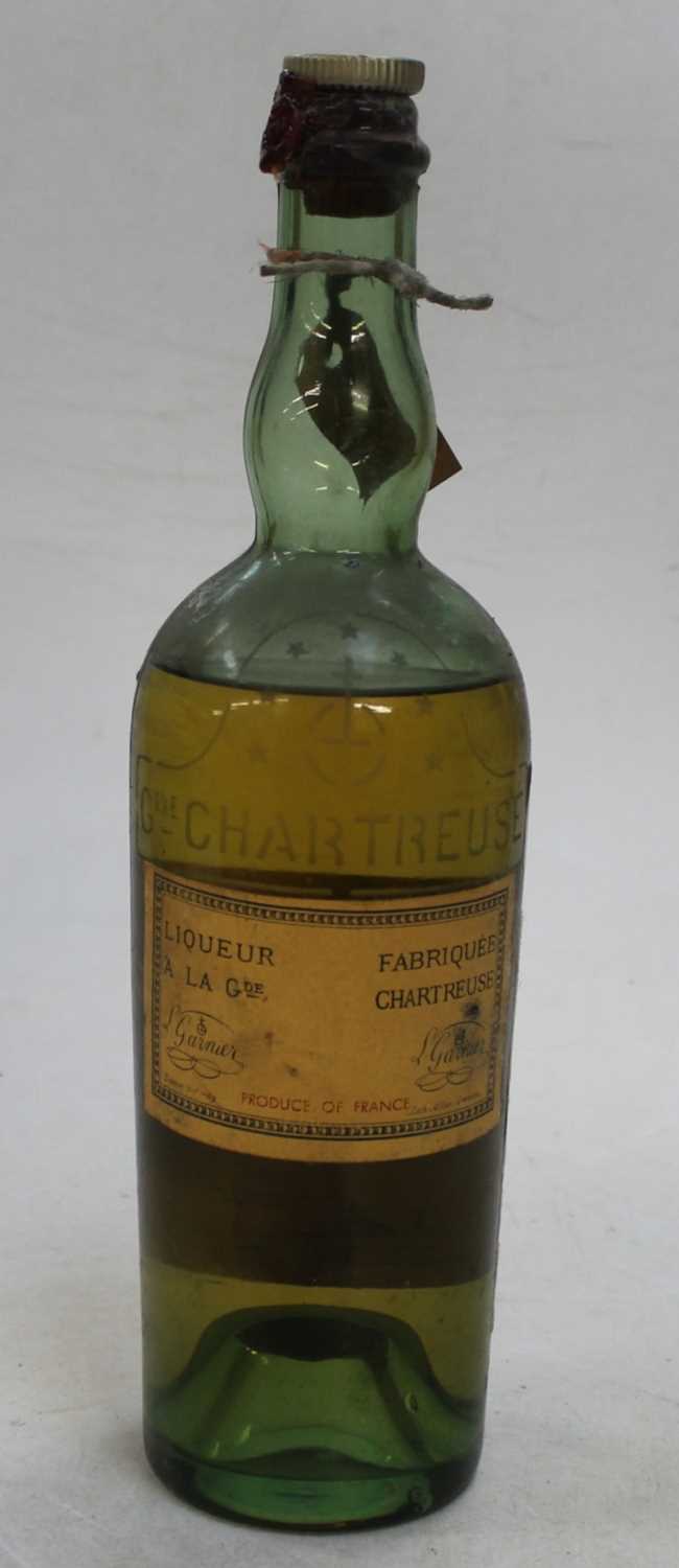Lot 1449 - A vintage bottle of Chartreuse green liqueur,...