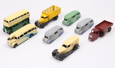 Lot 1689 - 8 various loose early Dinky Toys diecasts, to...