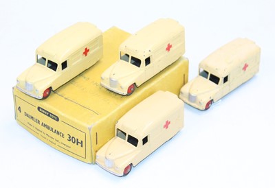 Lot 1011 - Dinky Toys No. 30H Daimler Ambulance original...