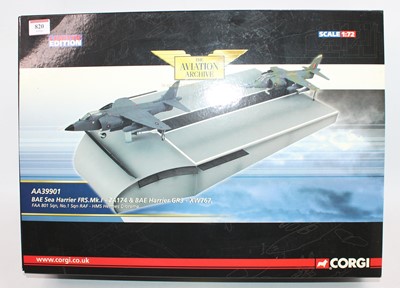 Lot 820 - Corgi Aviation Archive AA39901 1/72nd scale...