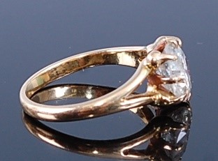 Lot 2347 - An 18ct yellow gold diamond single stone ring,...