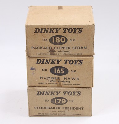Lot 1035 - 3 Dinky Toys original empty trade boxes to...