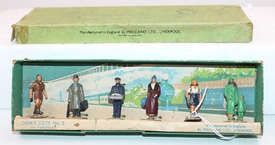 Lot 1039 - Dinky Toys No. 3 Railway Passengers comprising...