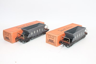 Lot 192 - Two French ‘Trains-Hornby’ Bogie Wagons Arbel...