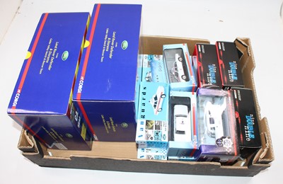 Lot 847 - 14 various boxed Corgi and Vanguards Police...