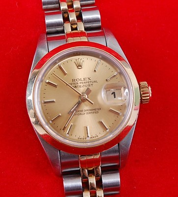 Lot 2393 - A lady's Rolex Oyster Perpetual Datejust...