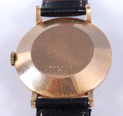Lot 2386 - A Jaeger LeCoultre gent's yellow metal cased...