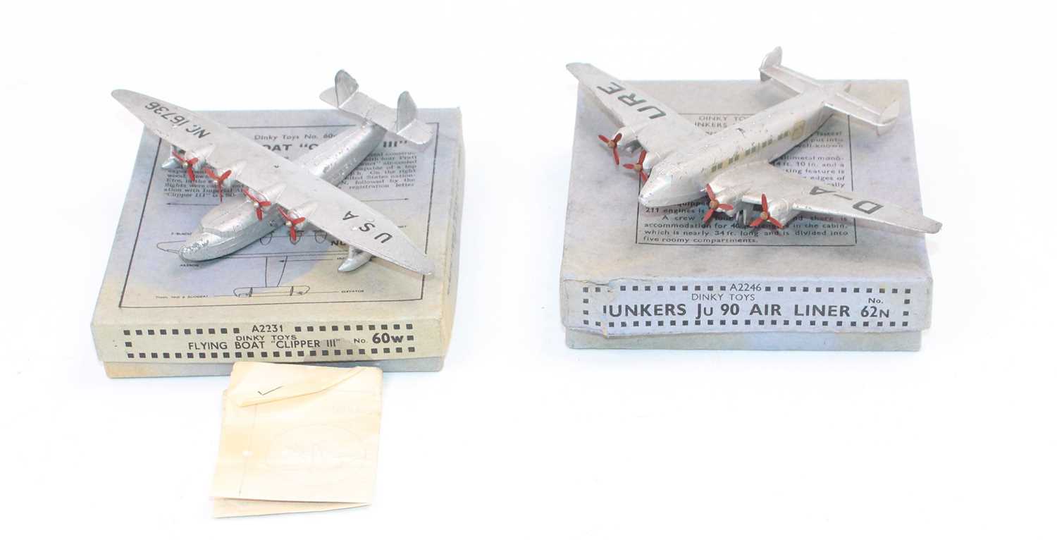 Lot 1091 - 2 Dinky Toys pre-war aeroplanes consisting of,...