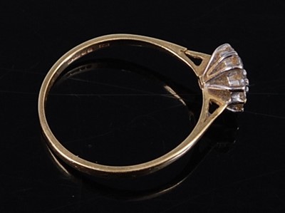 Lot 2367 - An 18ct gold diamond flower head cluster ring,...