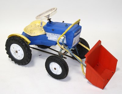 Lot 1493 - Triang Toys Ride On Tractor with front shovel,...