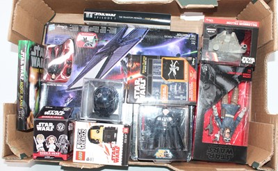 Lot 1497 - Collection of Star Wars action figures, books...