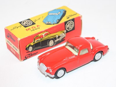 Lot 888 - Tekno, 824, MGA1600, red body with cream...