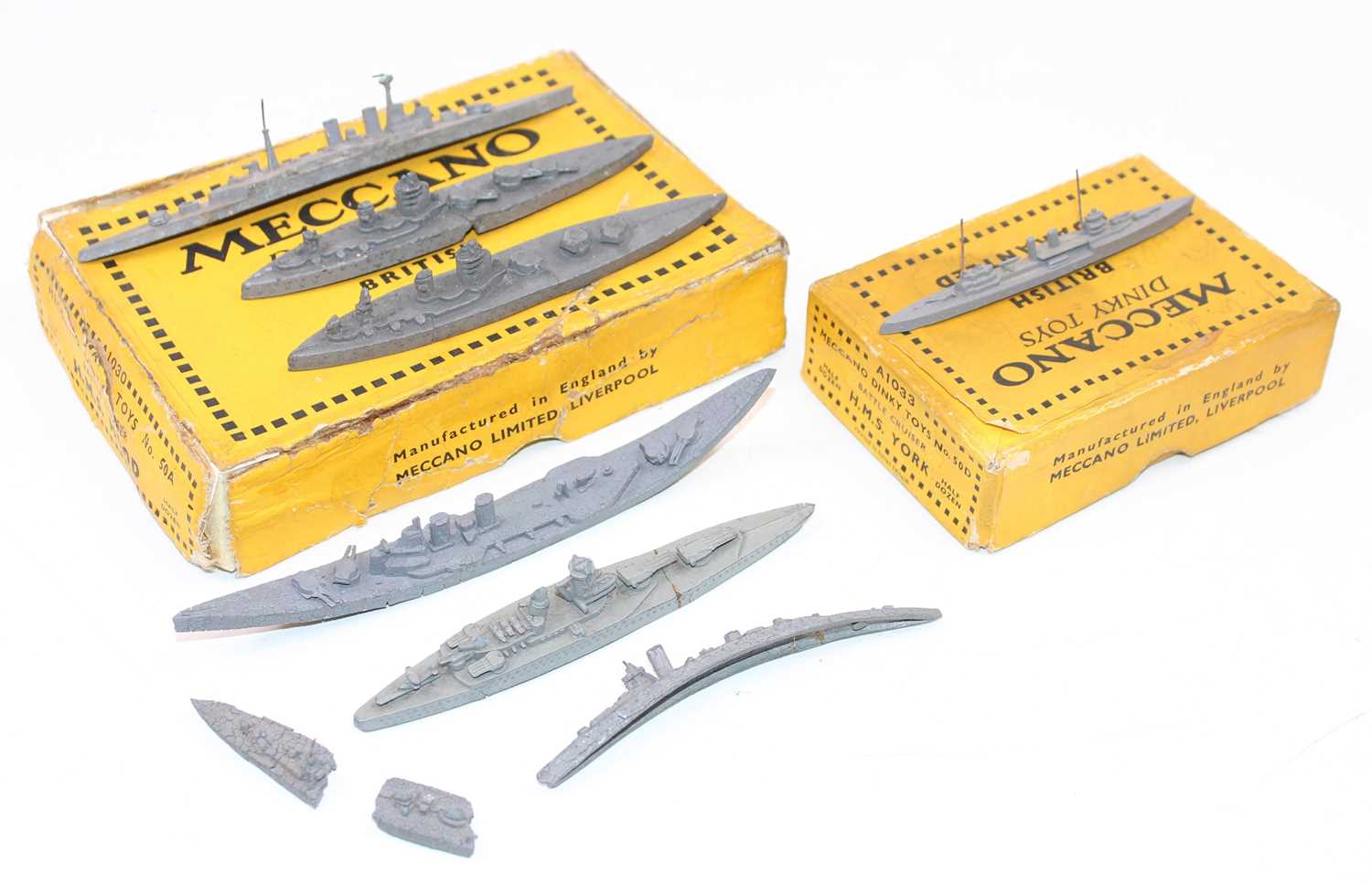 Lot 1135 - Dinky Toys pre-war ship group to include, No....