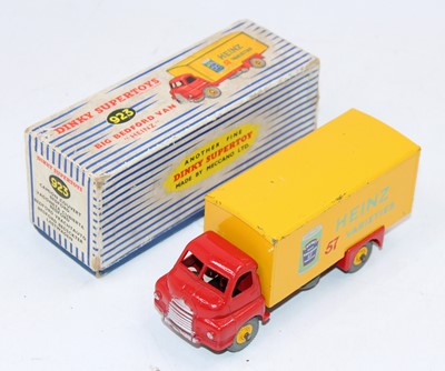 Lot 1147 - Dinky Toys No. 923 Big Bedford Van "Heinz 57...