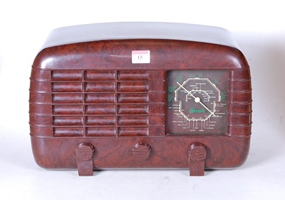 Lot 15 - A 1940s Strad bakelite radio, with operating...