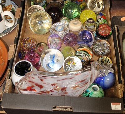Lot 77 - A box of miscellaneous glassware, mainly being...