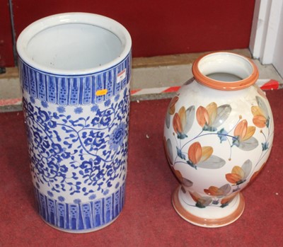 Lot 86 - A reproduction Chinese blue and white...
