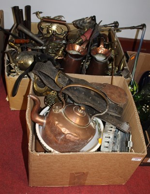 Lot 93 - Two boxes of miscellaneous metalware, to...