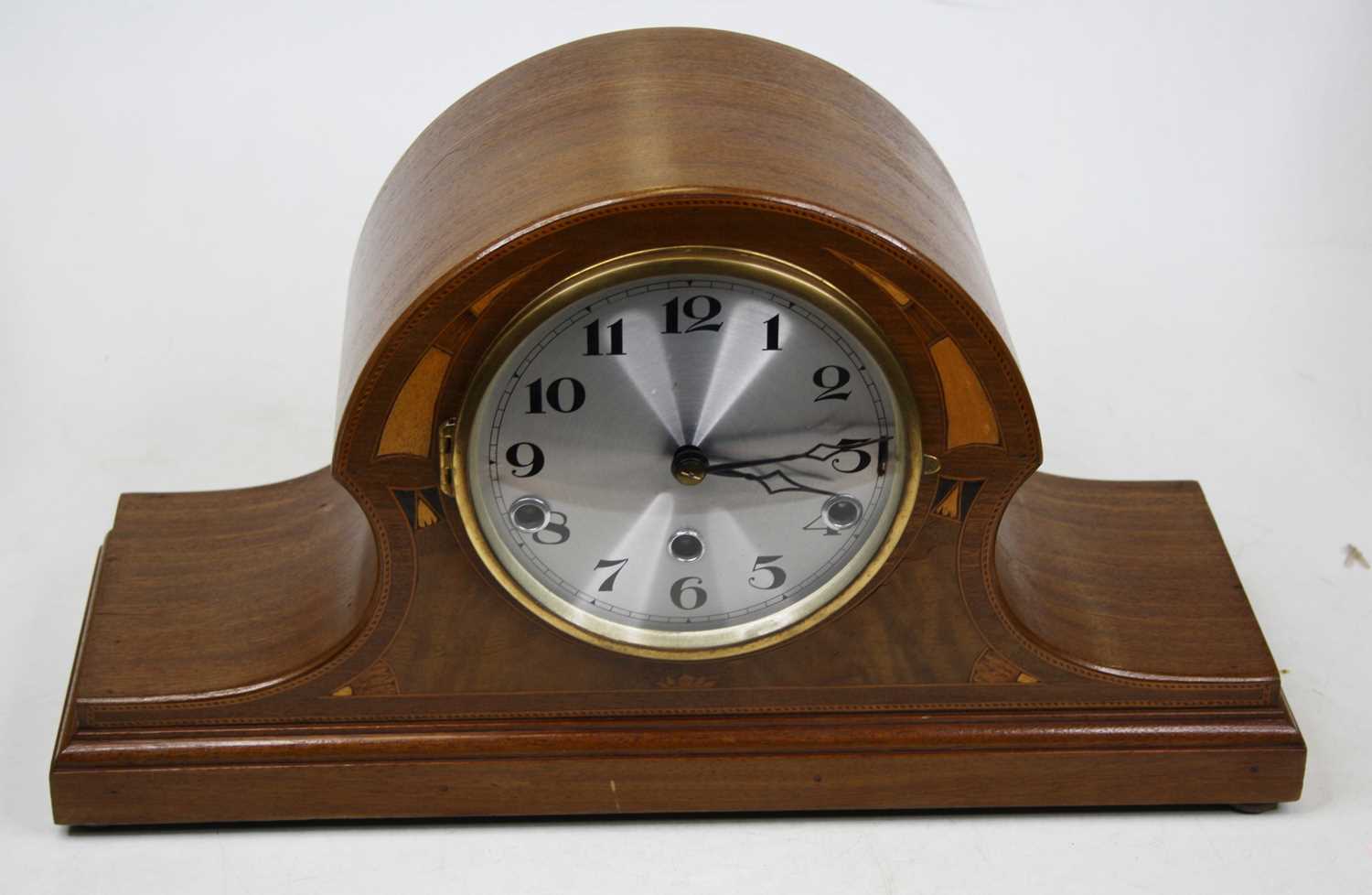 Lot 106 - An Edwardian mahogany cased mantel clock,...