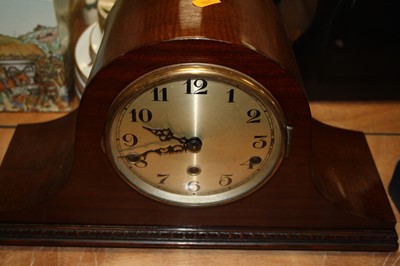 Lot 106 - An Edwardian mahogany cased mantel clock,...