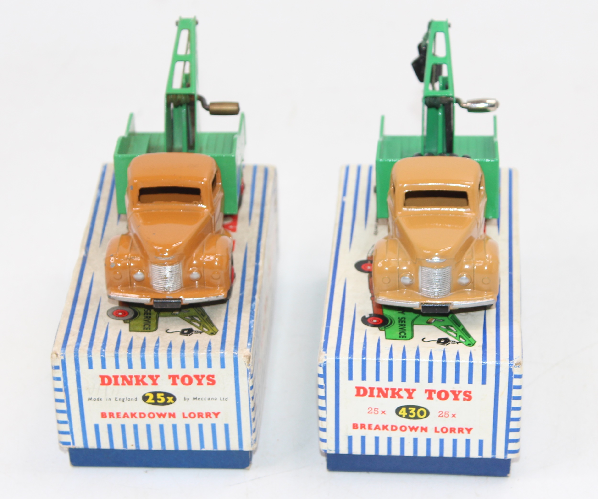 Lot 1008 - Dinky Toys No. 25X / 430 Commer Breakdown