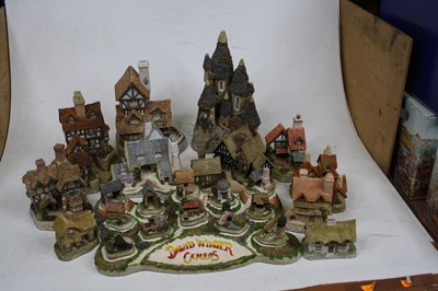 Lot 171 - A collection of cottage ornaments mainly being...