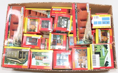 Lot 602 - 25 boxed N Gauge Lyddle End Buildings and...