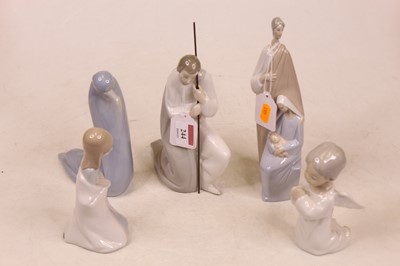 Lot 244 - A Lladro Spanish porcelain figure group of...