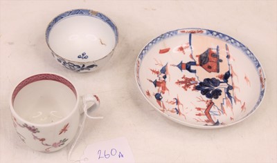 Lot 260a - An 18th century Lowestoft blue and white...