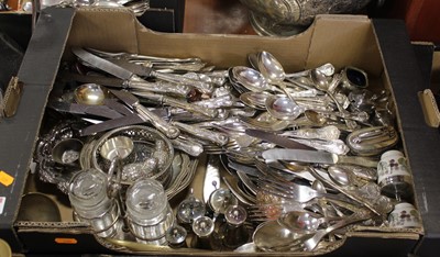 Lot 303 - A box of miscellaneous silver plated wares, to...