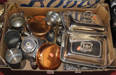 Lot 315 - A box of miscellaneous metalware, to include a...