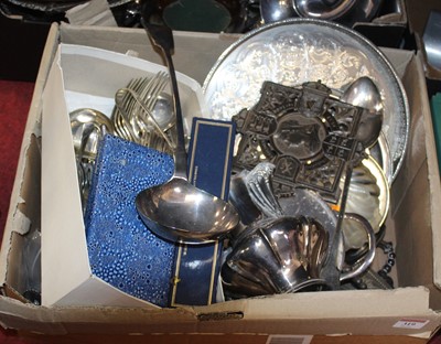 Lot 319 - A box of miscellaneous metalware, to include...
