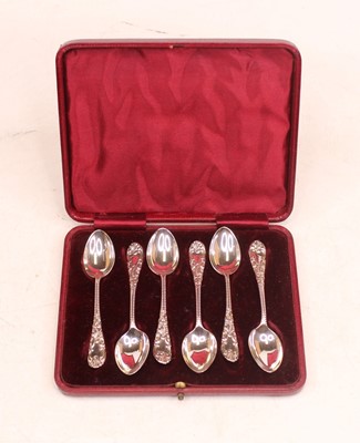 Lot 336 - A set of six Edwardian silver teaspoons, each...