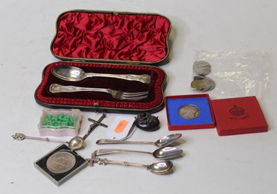 Lot 363 - A small collection of miscellaneous items, to...