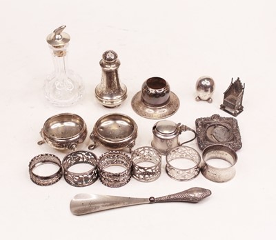 Lot 382 - A collection of miscellaneous items, to...