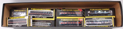 Lot 613 - 16 boxed Graham Farish N Gauge Passenger...