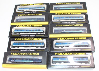 Lot 631 - Collection of 10 Graham Farish N Gauge Rolling...