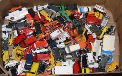 Lot 1551 - One tray of loose mixed period diecast vehicles