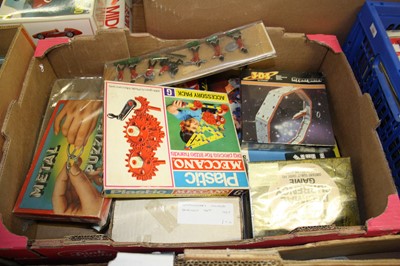 Lot 1563 - Two boxes of various children's board games...