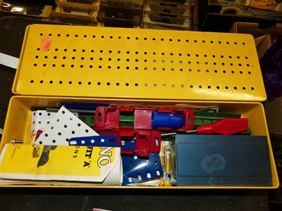 Lot 1583 - A collection of various Meccano metal and...