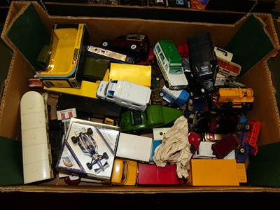 Lot 1589 - One tray mixed boxed & loose diecast vehicles...