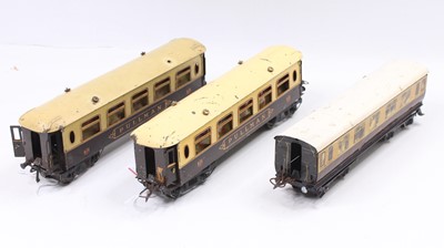 Lot 263 - Three Hornby bogie coaches: Two No.2 Pullman...