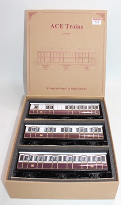 Lot 324 - ACE Trains Clemenson 6-wheeled stock Set 7...