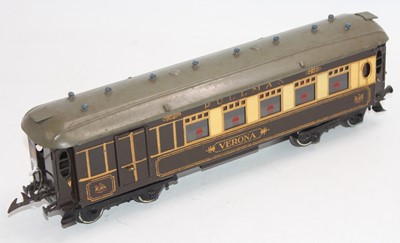 Lot 325 - 1935-41 Hornby No.2 Special Pullman composite...