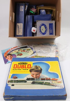 Lot 463 - Collection of Hornby Dublo 3-rail: EDG17 0-6-2...